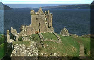 castles_enlarged7.jpg (22791 bytes)