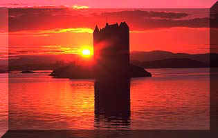 castles_enlarged8.jpg (13145 bytes)